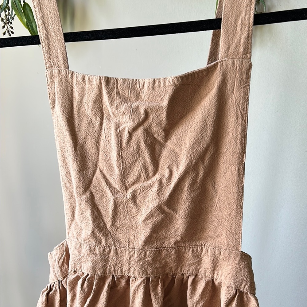 Handmade Rustic Apron with Ruffle Hem - Picture 2 of 5